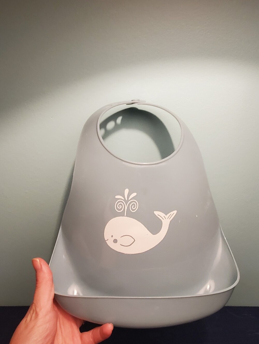 ✨Plastic Baby Bib with Pocket - Blue with Whale Print✨
